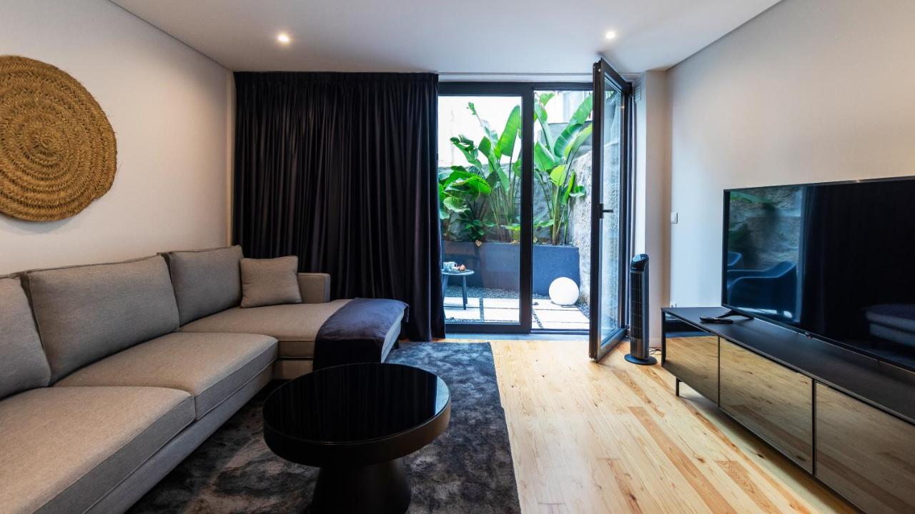 Premium 2br Flat Near Santa Catarina By Lovelystay Appartement Oporto
